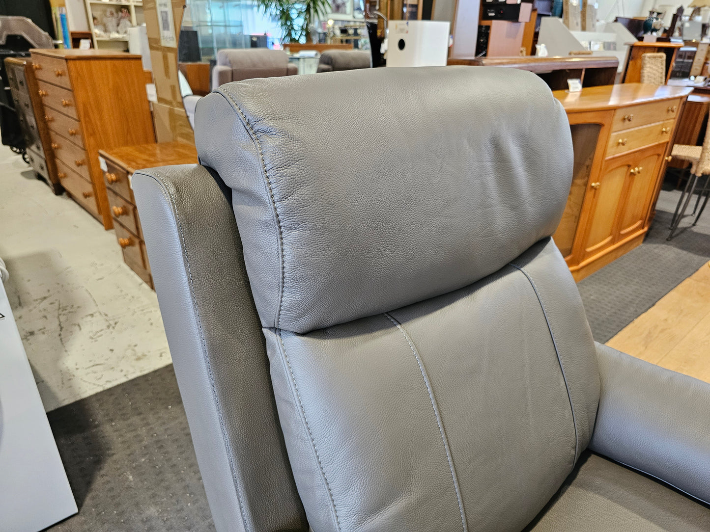 TACOMA Leather Lift Chair - Grey