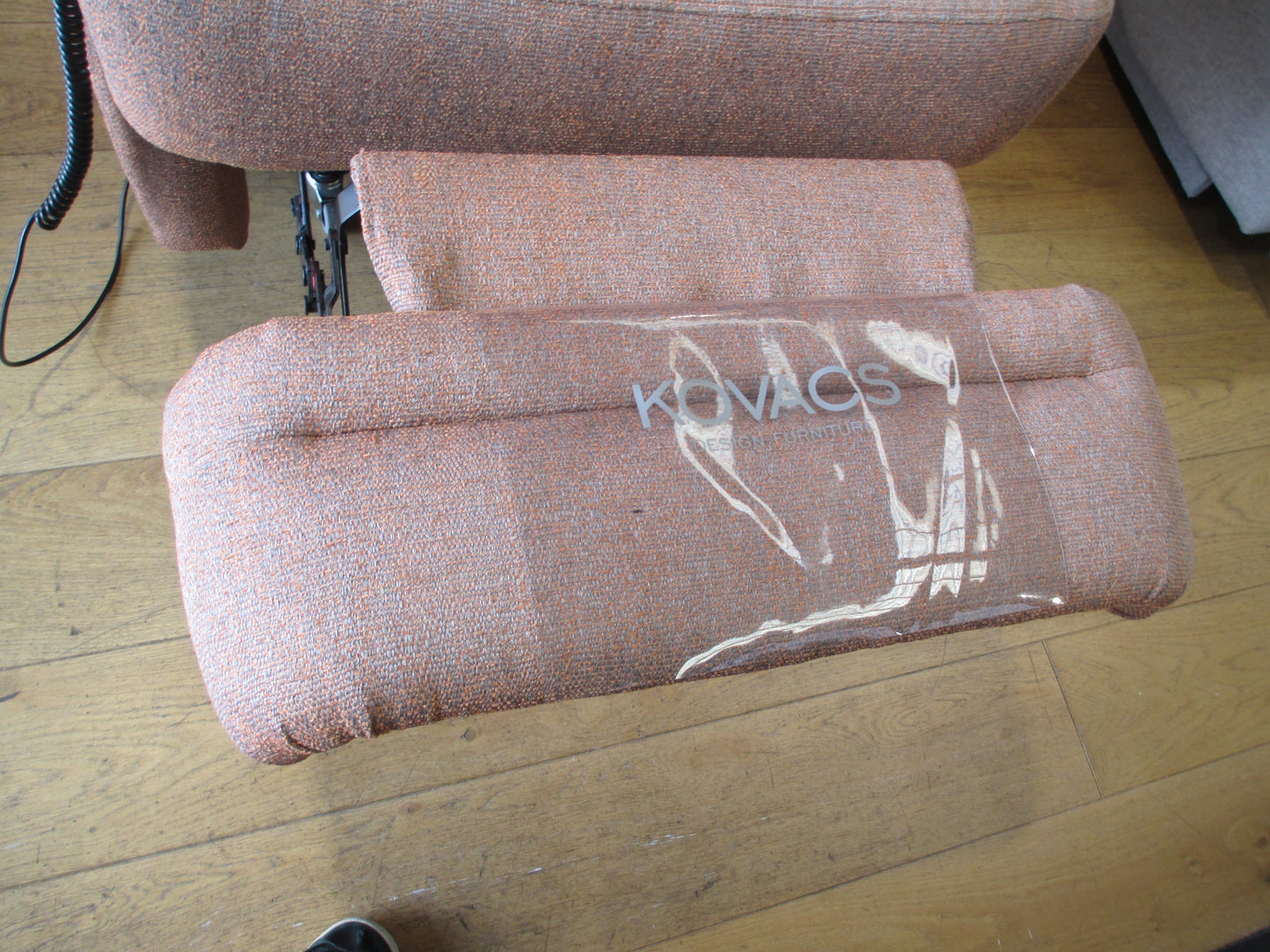 Kovacs Euro Ezi-Out Motorised Recliner