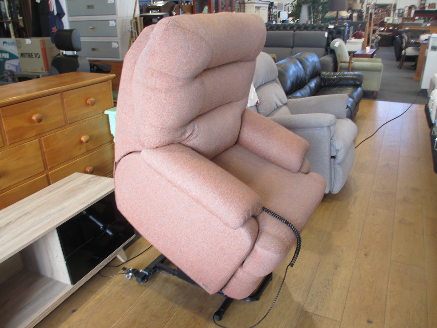 Kovacs Euro Ezi-Out Motorised Recliner
