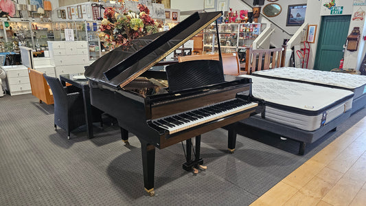 Yamaha G1 Baby Grand Piano