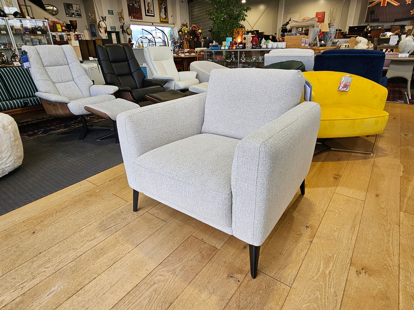 Piper Armchair – Fabric