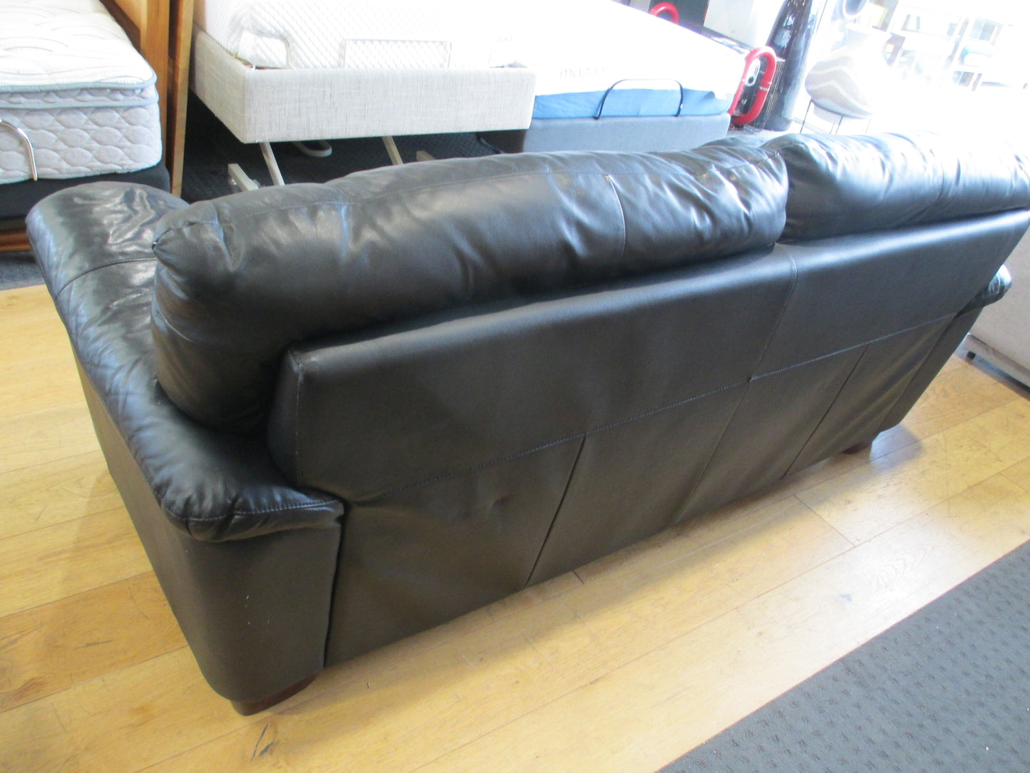 Black Leather 2.5 Seater Sofa