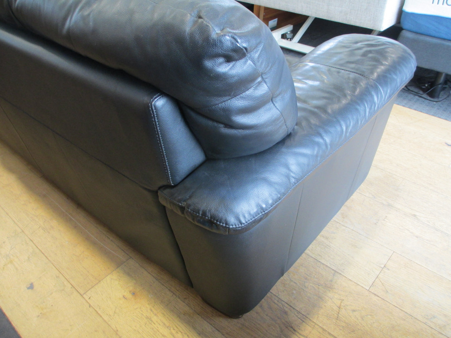Black Leather 2.5 Seater Sofa