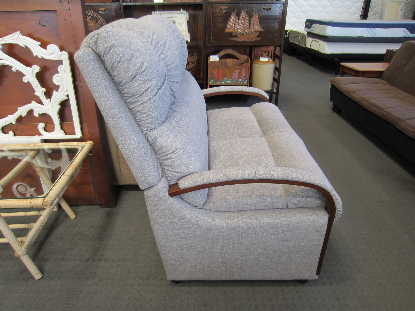 La-Z-Boy 'Harbor Town' 2 Seater Sofa - Gem Cement, Mahogany Arms